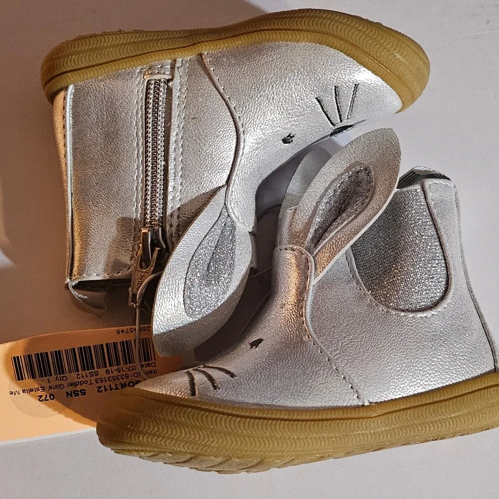 Kids Silver‎ Bunny Rabbit Boots Size 4 with Zipper Side Glitter Accents